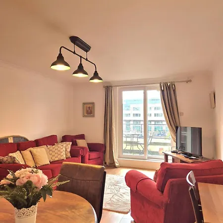 Modern Two Bed With Parking Apartman Dublin