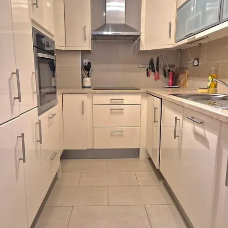 Modern Two Bed With Parking * 都柏林